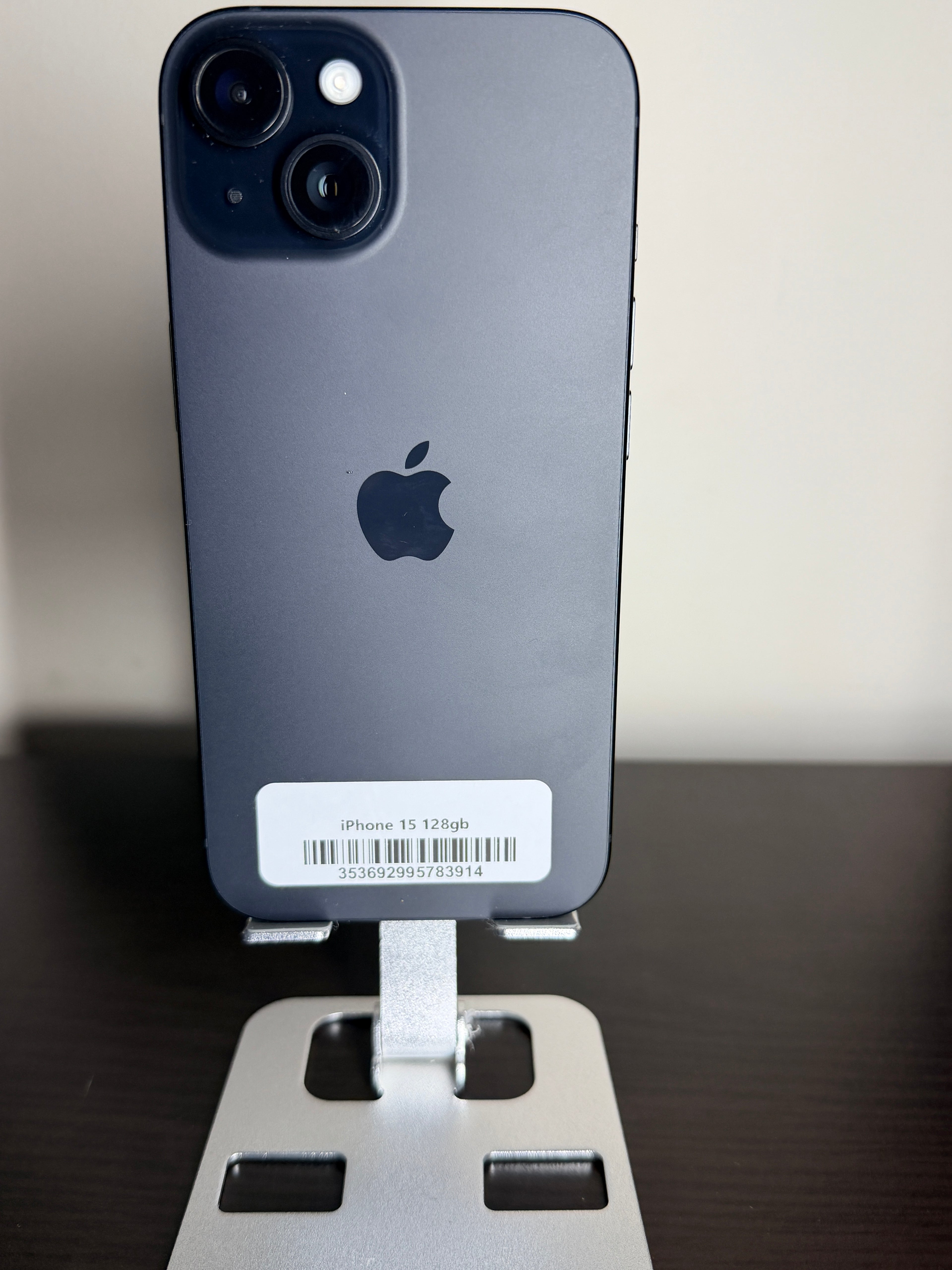 iPhone 15 128gb brand new condition 100% 12 months warranty